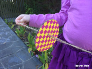 How to make a whirlygig - The Craft Train