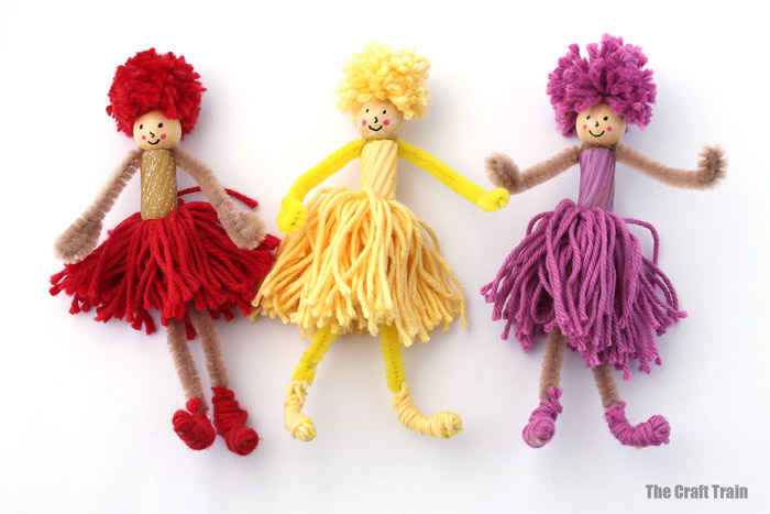 pom pom and pipe cleaner people