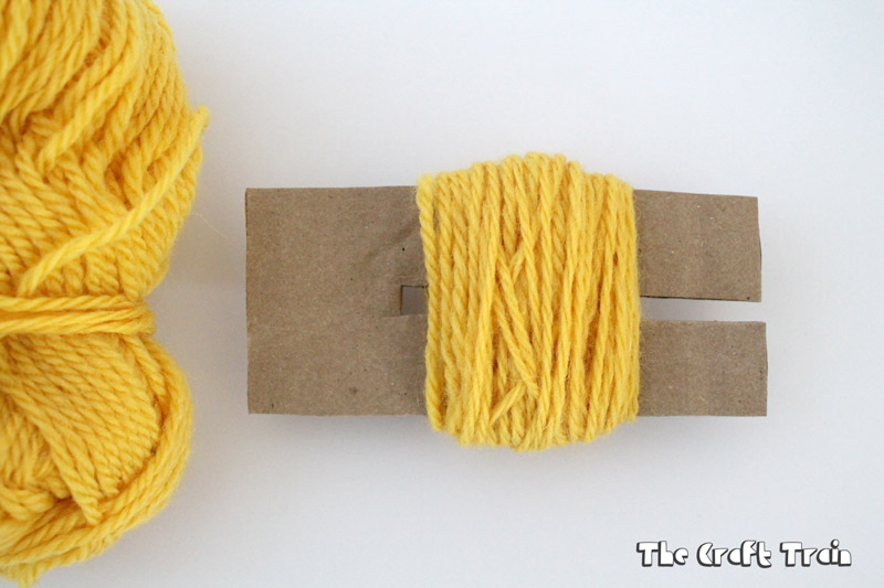 DIY cardboard pom pom maker | The Craft Train