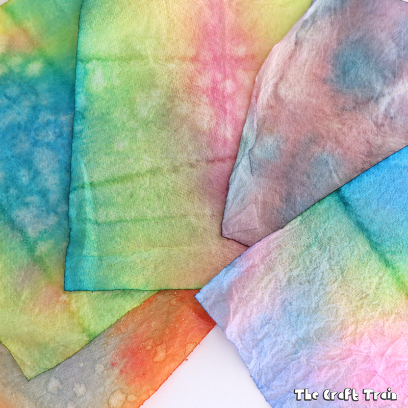 Scrunch Dyed Paper Towel – a stunning process art idea for kids