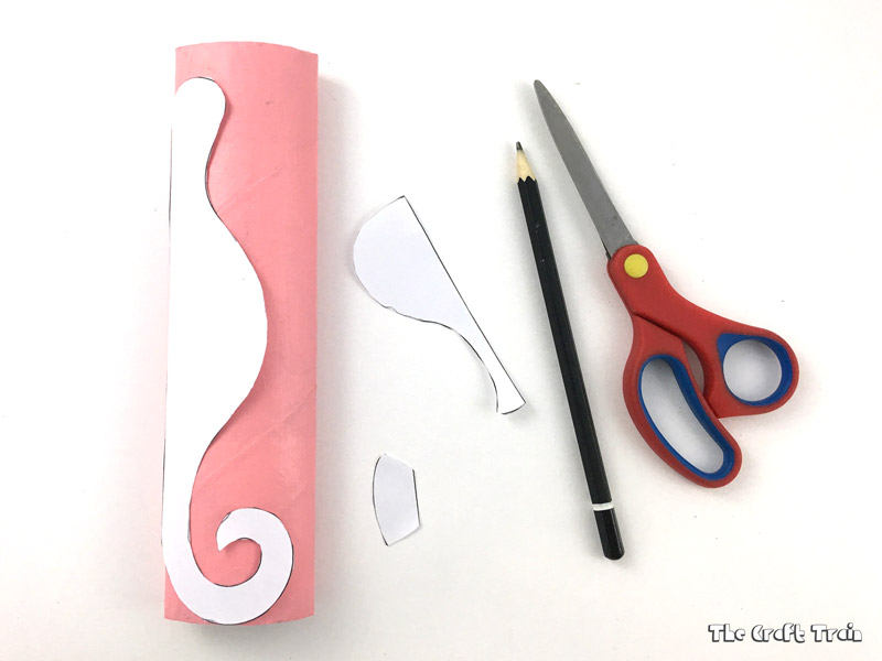 Create a seahorse from a paper roll