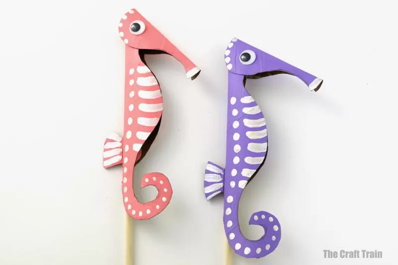 seahorse puppet craft steps