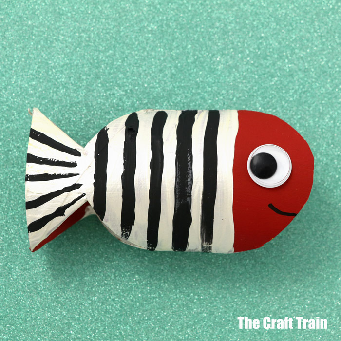 Paper roll fish recycling craft