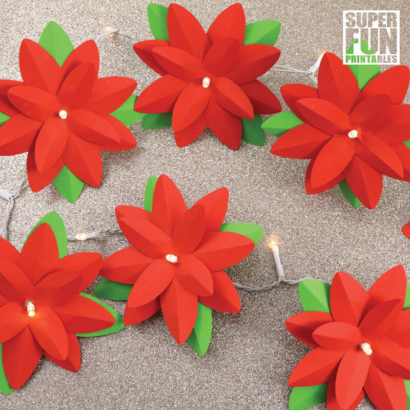 12 Christmas paper crafts with printable templates. Make your own decorations this year! #Christmas #Christmascraft #papercraft #kidscrafts