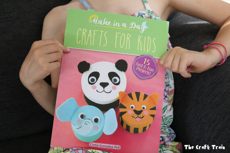 Crafts for kids book by Cintia Gonzalez