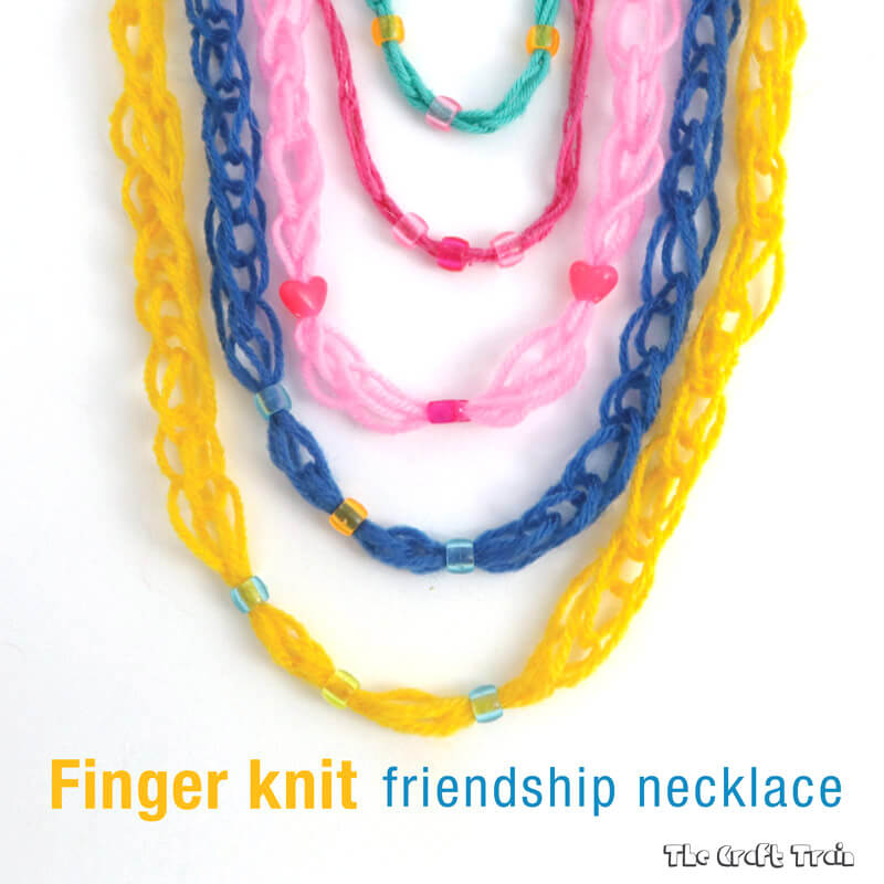 Finger knit friendship necklaces #yarn #kidscrafts #friendship #fingerknitting
