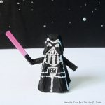 Darth Vader Star Wars craft for kids. Make a Darth Vader minifigure from an egg carton #starwars #kidscrafts #eggcarton #Darthvader