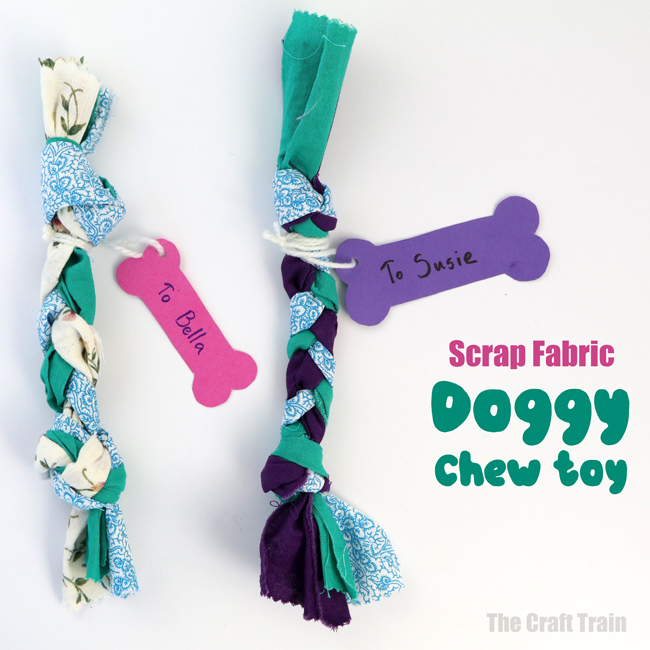 DIY dog toy made from scrap fabric. This is a fun and easy toy you can make for your dog and makes a great handmade gift! #diydogtoy #pets #fabric #handmadegifts