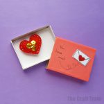 mini valentine matchbox craft for kids. Make the most adorable mini hand-sewn plushy heart delivered in a cute matchbox #valentine #valentinesday #matchboxcraft #kidssewing #felt #kidscraft