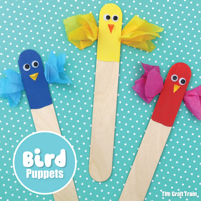 Craft stick bird puppets kids can make. This is a fubn Summer or Spring craft idea kids will adore #craftsticks #birds #puppets #kidscrafts #spring #summer #animalcrafts #thecrafttrain
