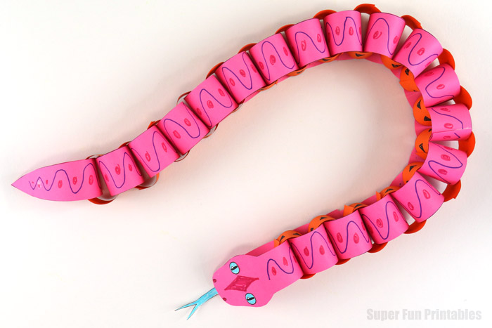 Make a paper chain snake using our printable template