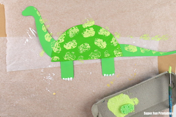 Paper plate dinosaur craft step 6