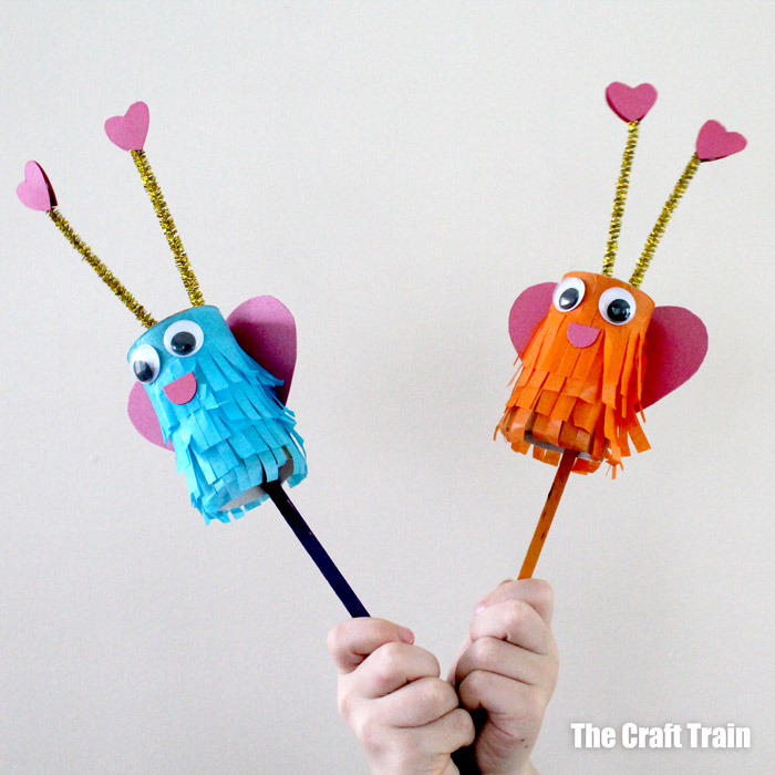 Adorable love critter puppets craft for kids, a fun idea for Valentines Day