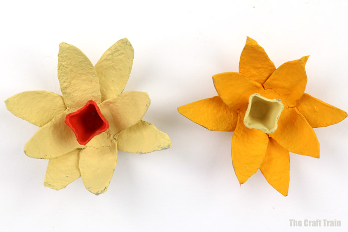 egg carton daffodils