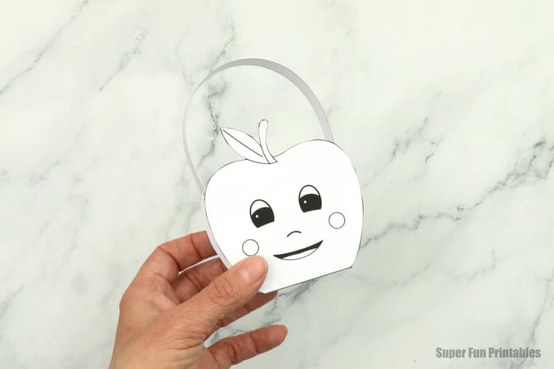 cute apple basket craft for kids